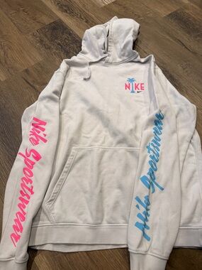 nike hoodie